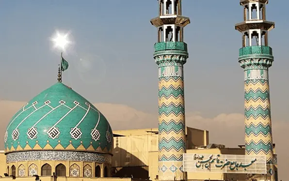 چرا سگ موقع اذان زوزه میکشه؟ 5 دلیل علمی و رفتاری + راهکارهای عملی 12 مسجد - چرا سگ موقع اذان زوزه میکشه؟ 5 دلیل علمی و رفتاری + راهکارهای عملی